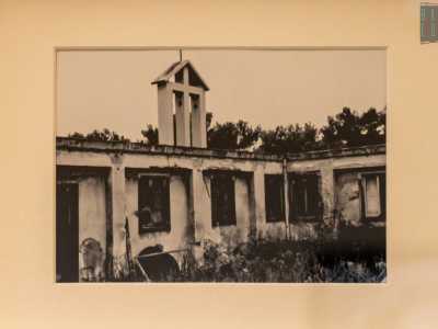 Tutt�attorno erano disposte le varie celle con gli alloggi delle monache